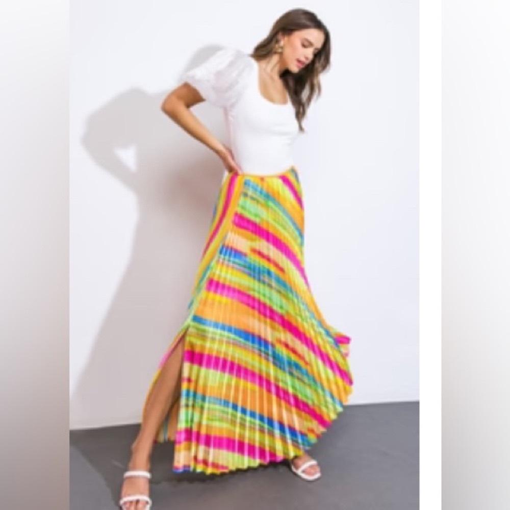 Flying Tomato artsy fully pleaded colorful Maxi skirt size large